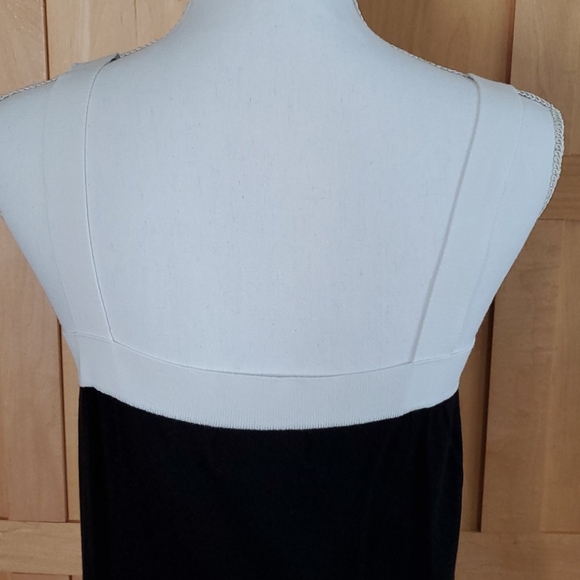 Bloomingdale's Two-Piece Capri Set - Picture 4 of 6